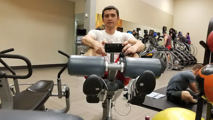 LA Fitness Picture 1