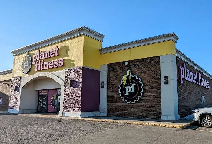 Planet Fitness Picture 7
