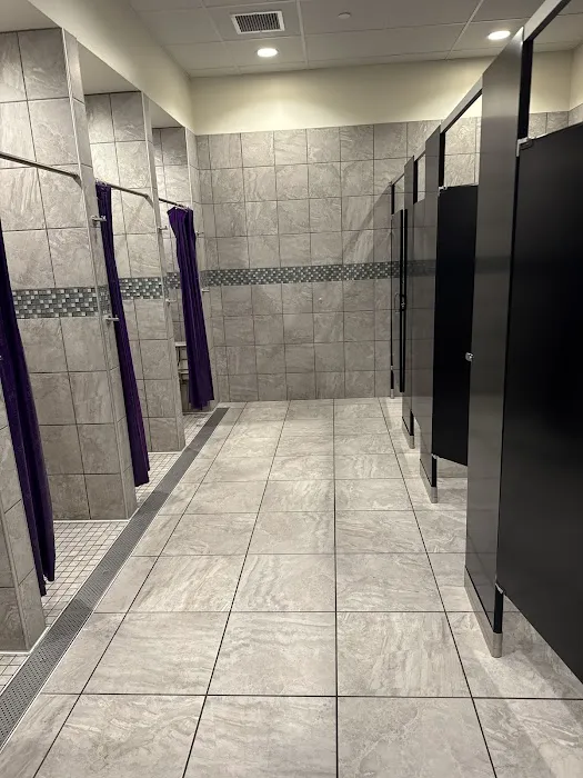 Planet Fitness Picture 9