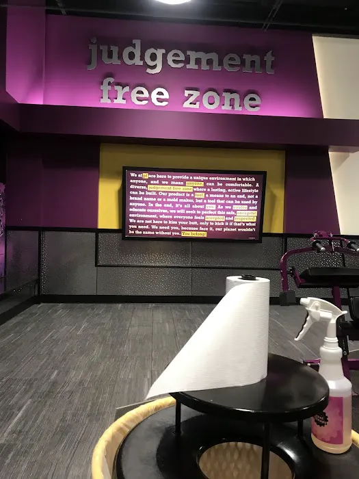 Planet Fitness Picture 10