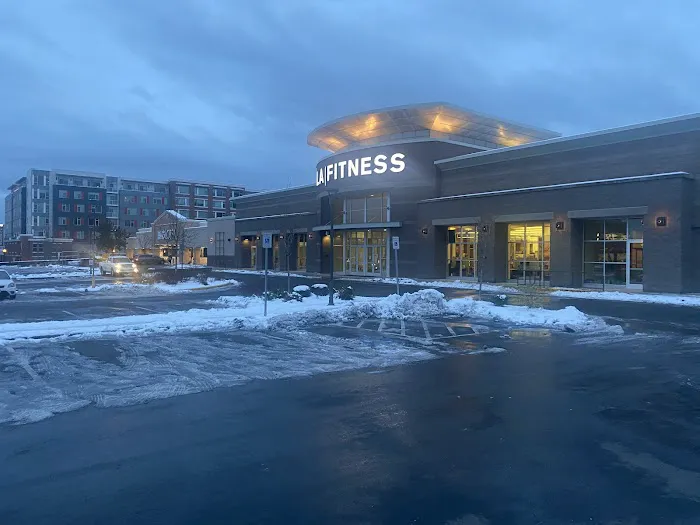 LA Fitness Picture 6