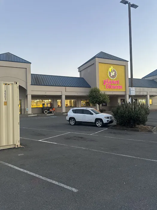 Planet Fitness Picture 6