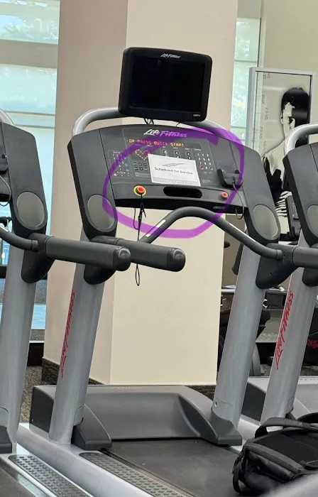 LA Fitness Picture 1