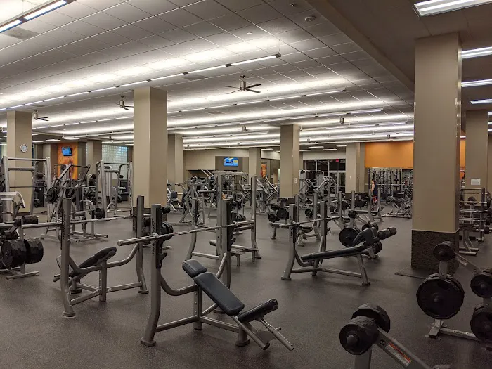 LA Fitness Picture 5