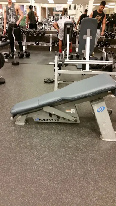 LA Fitness Picture 4