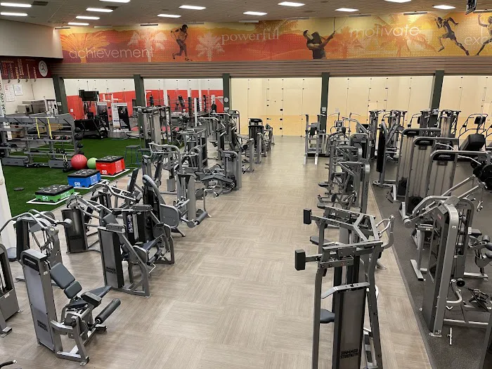 LA Fitness Picture 10
