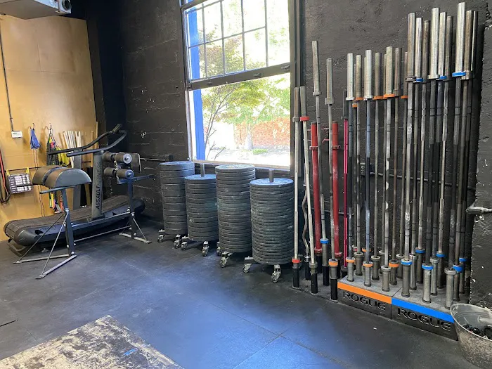 CrossFit West Seattle - gym Picture 4