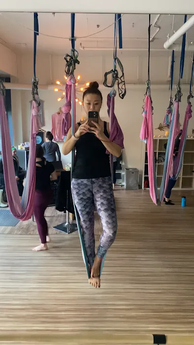 Flight Room Central District Picture 4