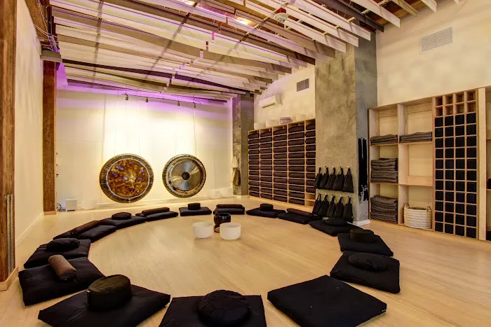 Mind.Body.Hum Picture 7