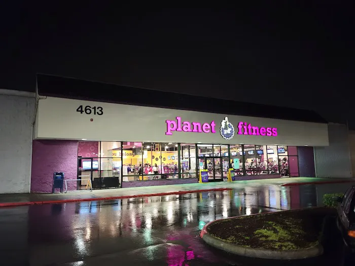 Planet Fitness Picture 2