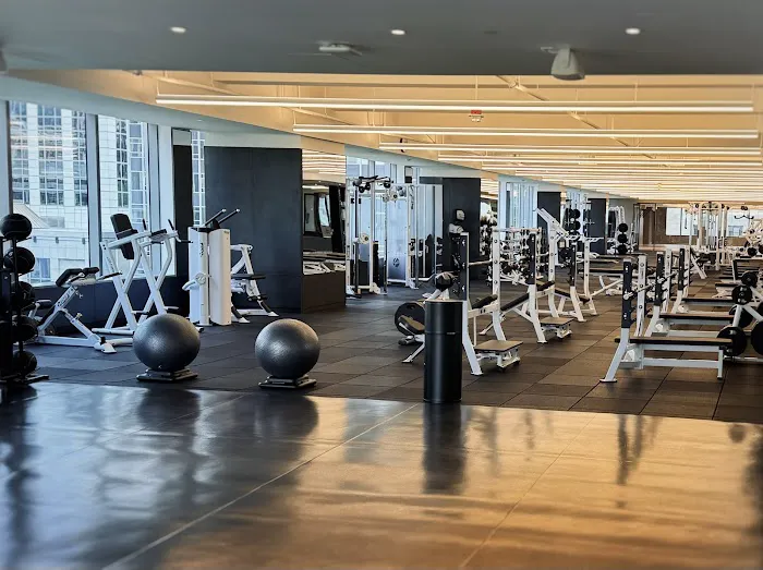 Equinox Rainier Square Picture 6