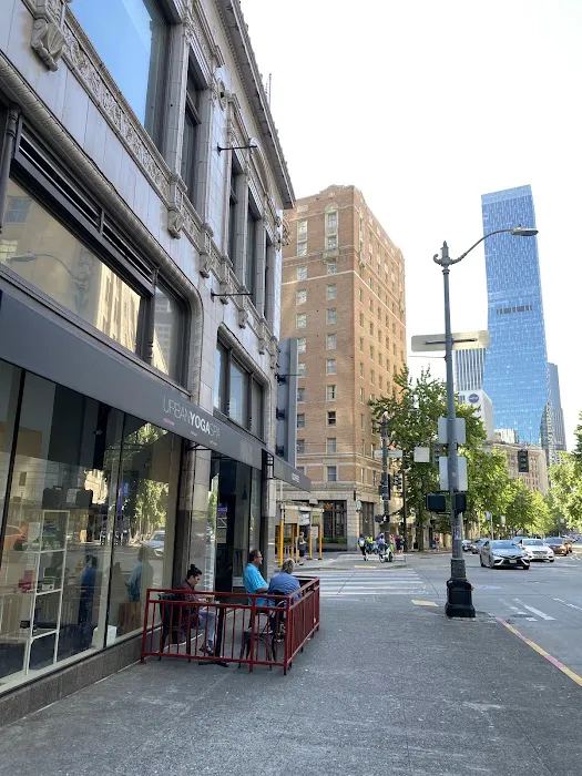 Urban Yoga Spa Picture 6