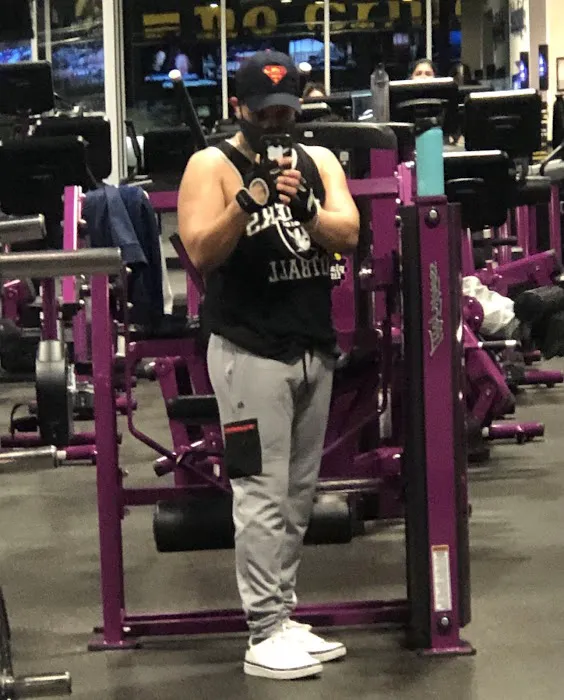 Planet Fitness Picture 7