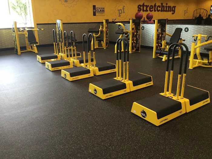 Planet Fitness Picture 4