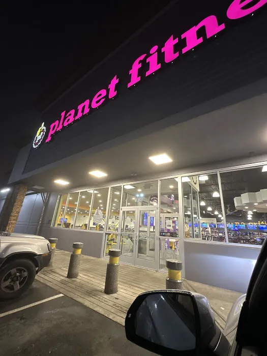 Planet Fitness Picture 1