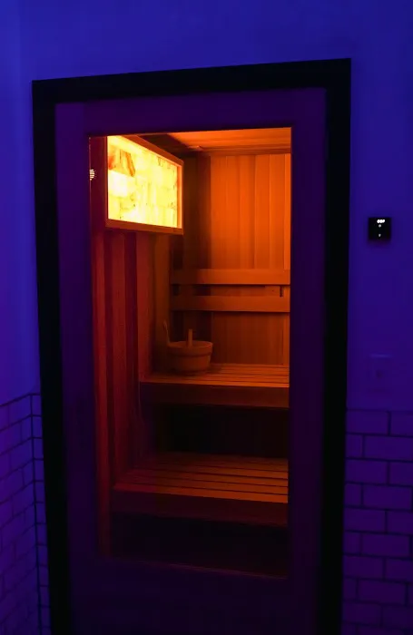 Henry's Gymnasium Picture 4