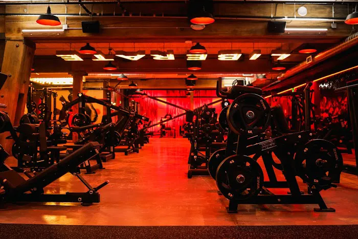 Henry's Gymnasium Picture 8