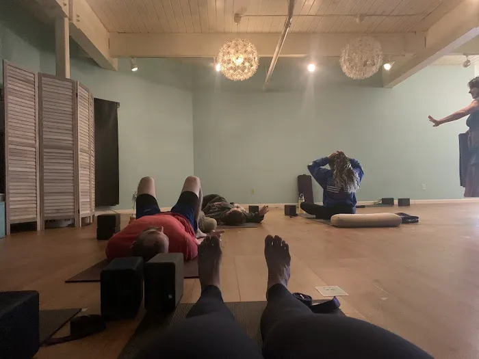 The Grinning Yogi - Seattle Capitol Hill Picture 1