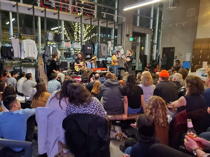 Barry's Seattle Picture 9