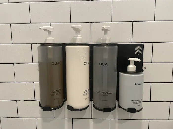 Barry's Seattle Picture 8