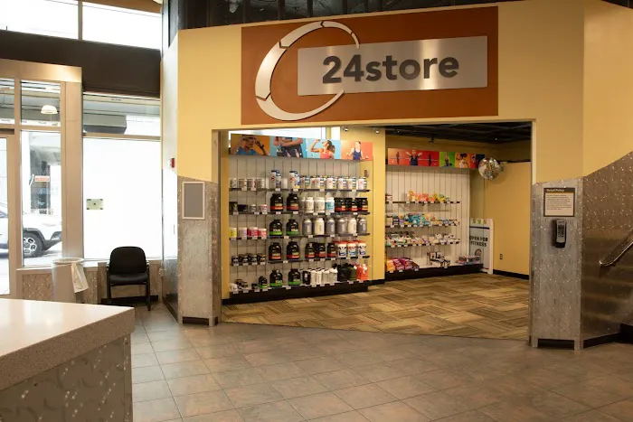 24 Hour Fitness Picture 6