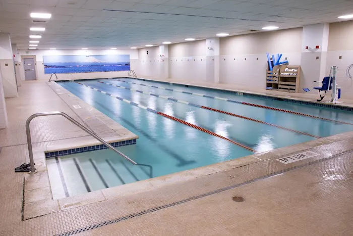 24 Hour Fitness Picture 5