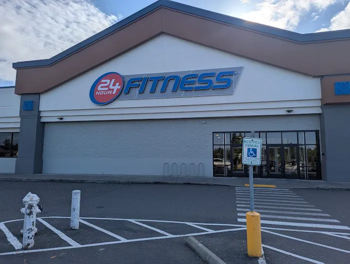 24 Hour Fitness Picture 6