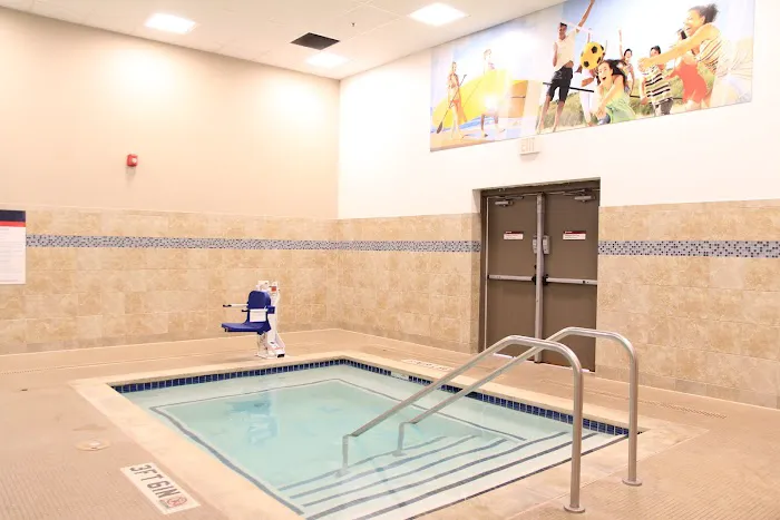 24 Hour Fitness Picture 10