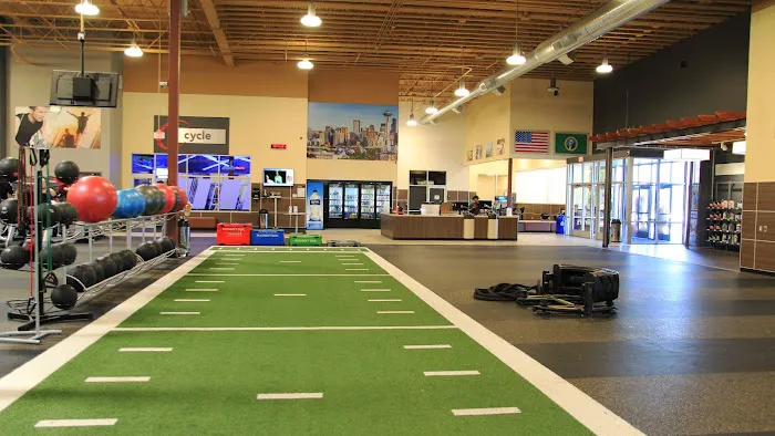 24 Hour Fitness Picture 3