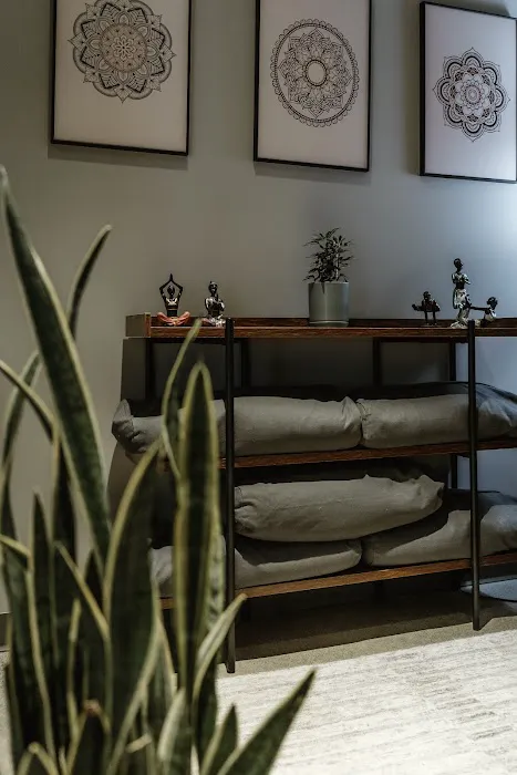 Imagine Hot Yoga & Wellness Picture 6