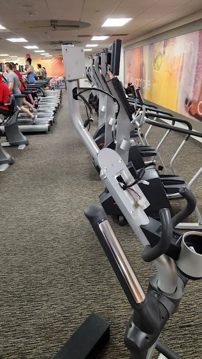 LA Fitness Picture 3