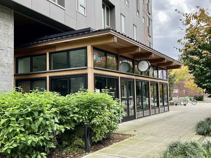 DRIFT Yoga + Juice Bar Picture 1