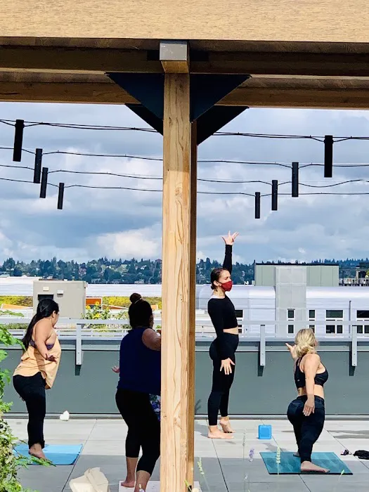 DRIFT Yoga + Juice Bar Picture 10