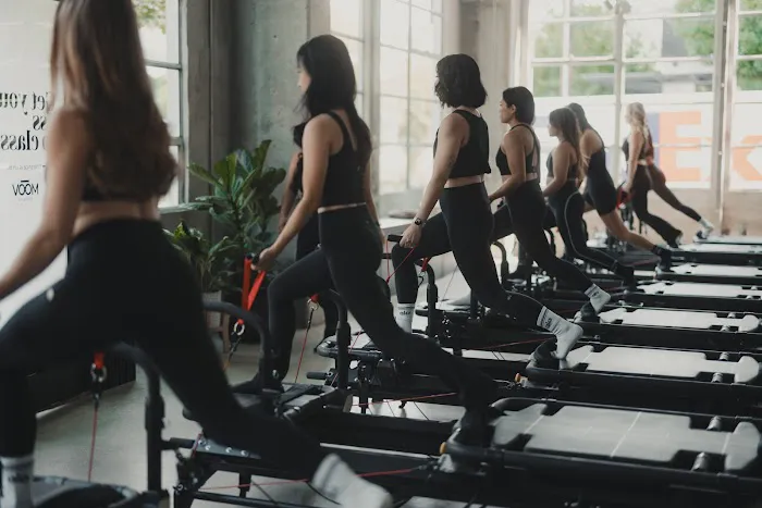 MOOV SEATTLE Picture 1