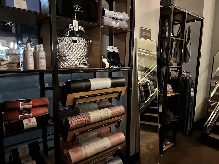 CorePower Yoga - Capitol Hill Picture 4