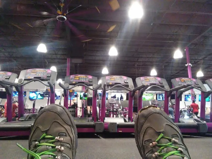Planet Fitness Picture 10