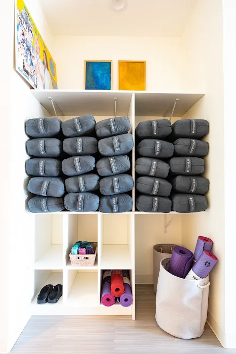 Spira Power Yoga Picture 7