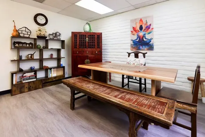 Cai Wei Yoga Picture 6