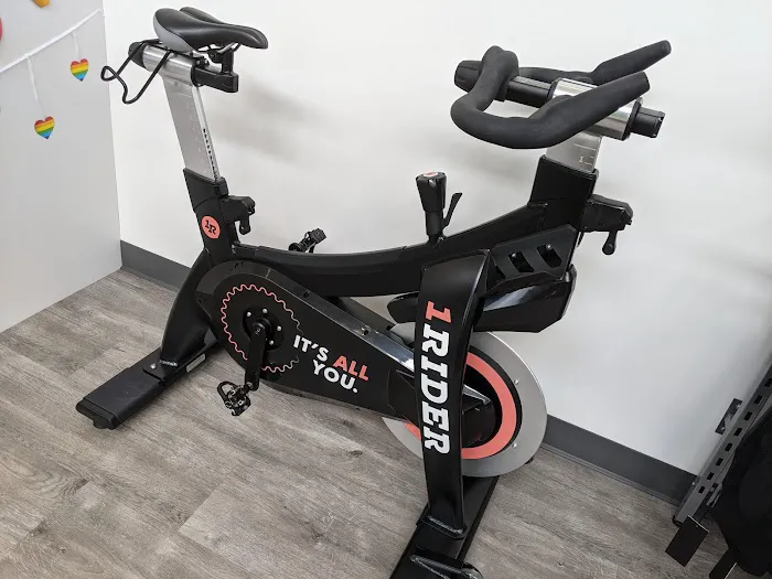 Iron & Co Issaquah Picture 3