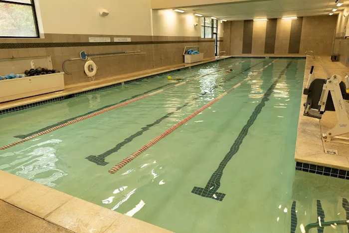 24 Hour Fitness Picture 3