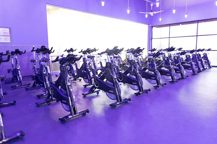 24 Hour Fitness Picture 10