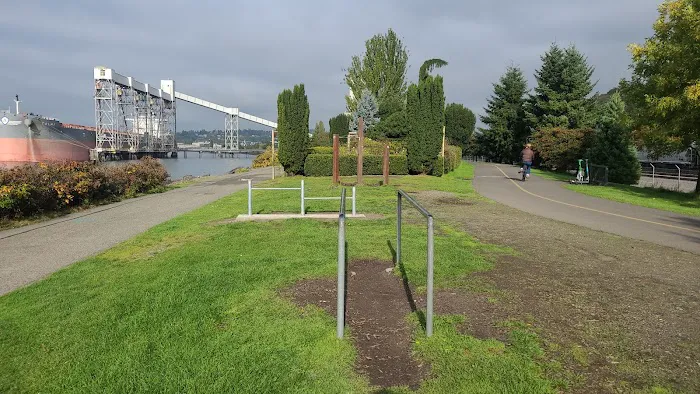 Centennial Park Exercise Station Picture 9