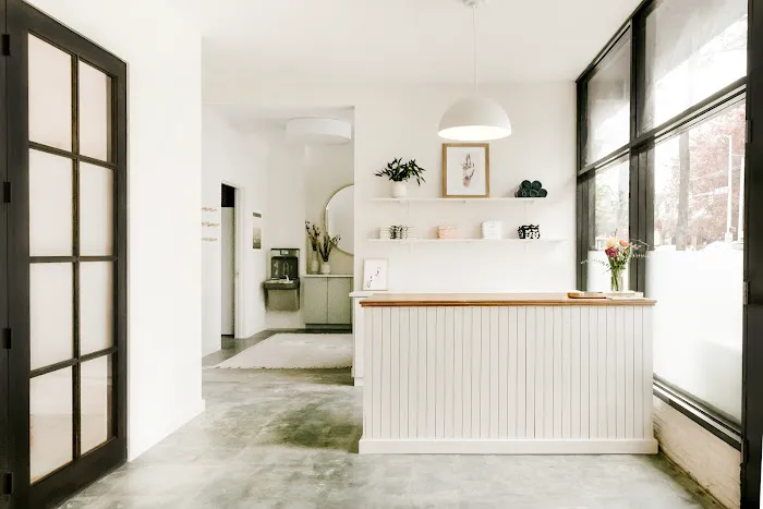 Commune Yoga Picture 6