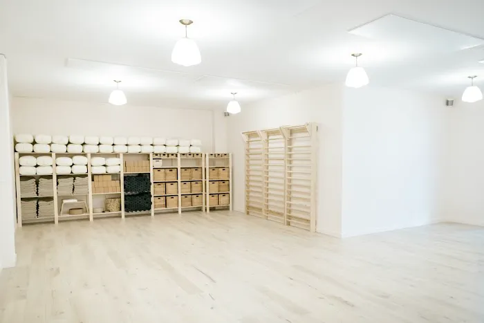 Commune Yoga Picture 9