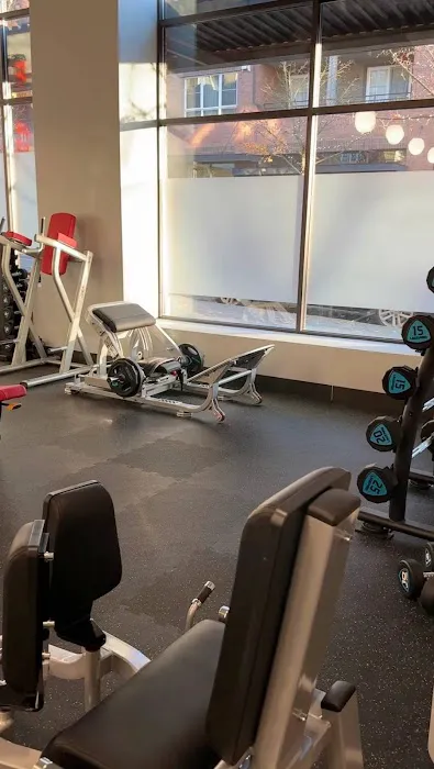 MONDAY FITNESS Picture 2