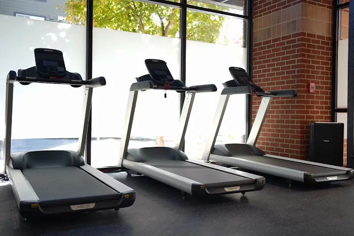 MONDAY FITNESS Picture 1