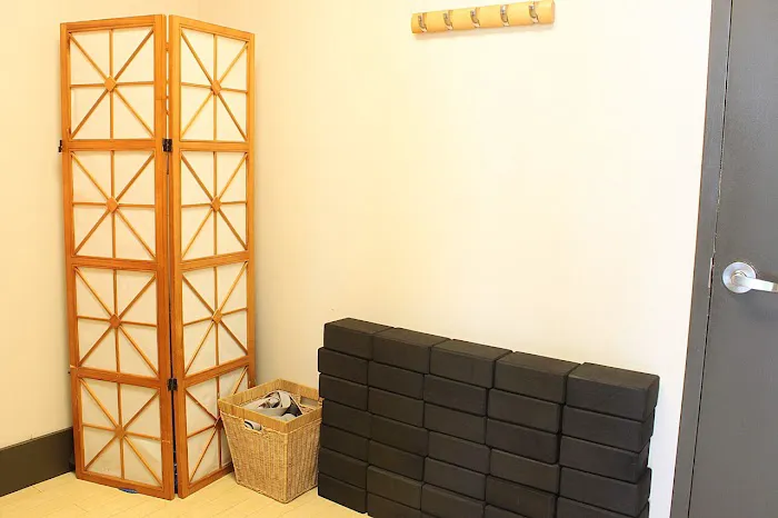 Hauteyoga Queen Anne Picture 6