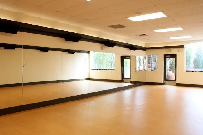 Hauteyoga Queen Anne Picture 8