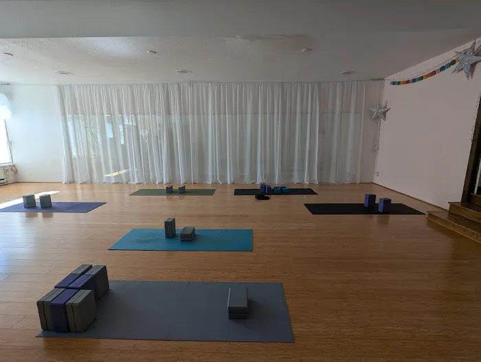 InsideOut Yoga Picture 9