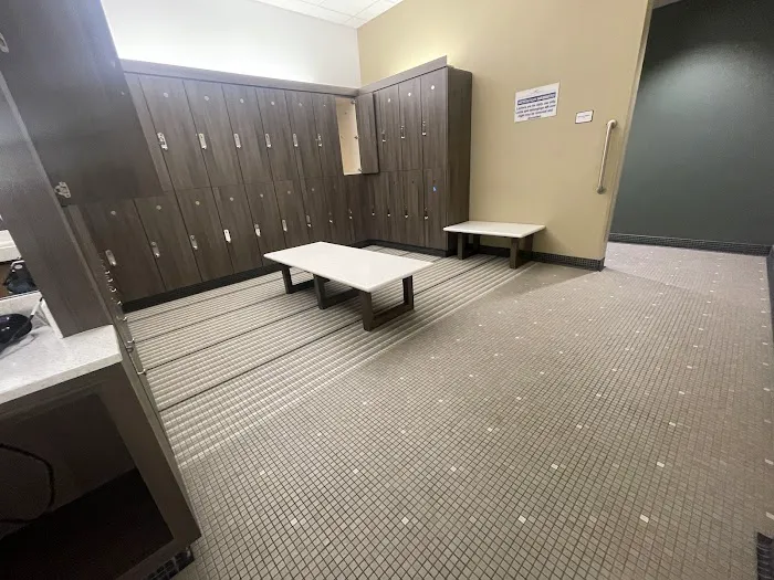 LA Fitness Picture 6